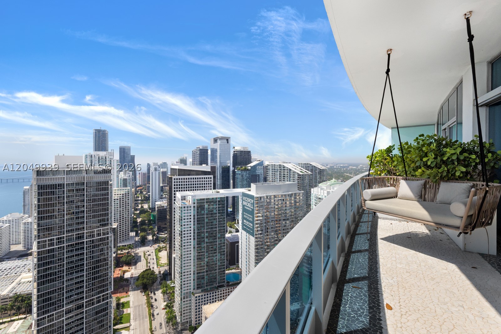 200 Biscayne Blvd Way #PH-5404 Miami, FL 33131