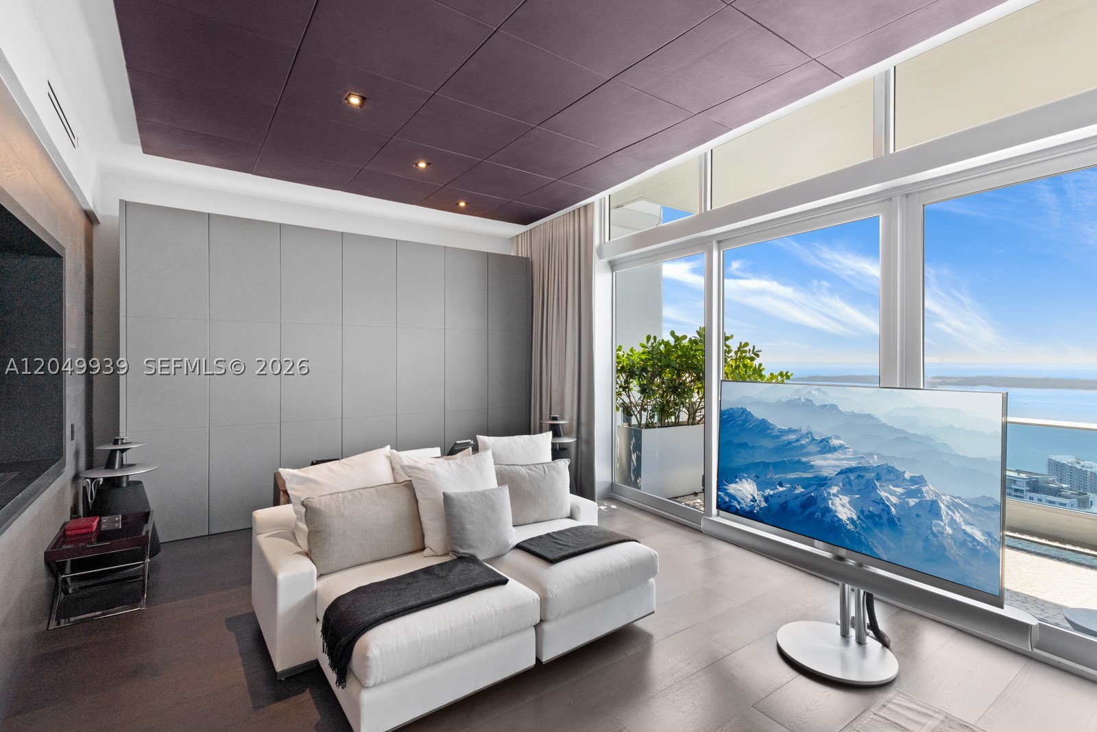 200 Biscayne Blvd Way #PH-5404 Miami, FL 33131