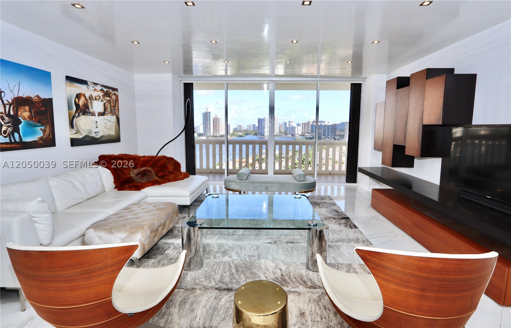 3000 Island Blvd #1603