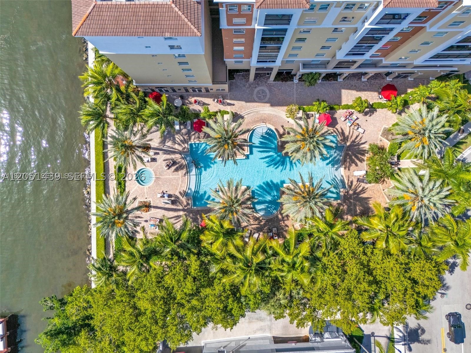 image Porto Bellagio Condo34
