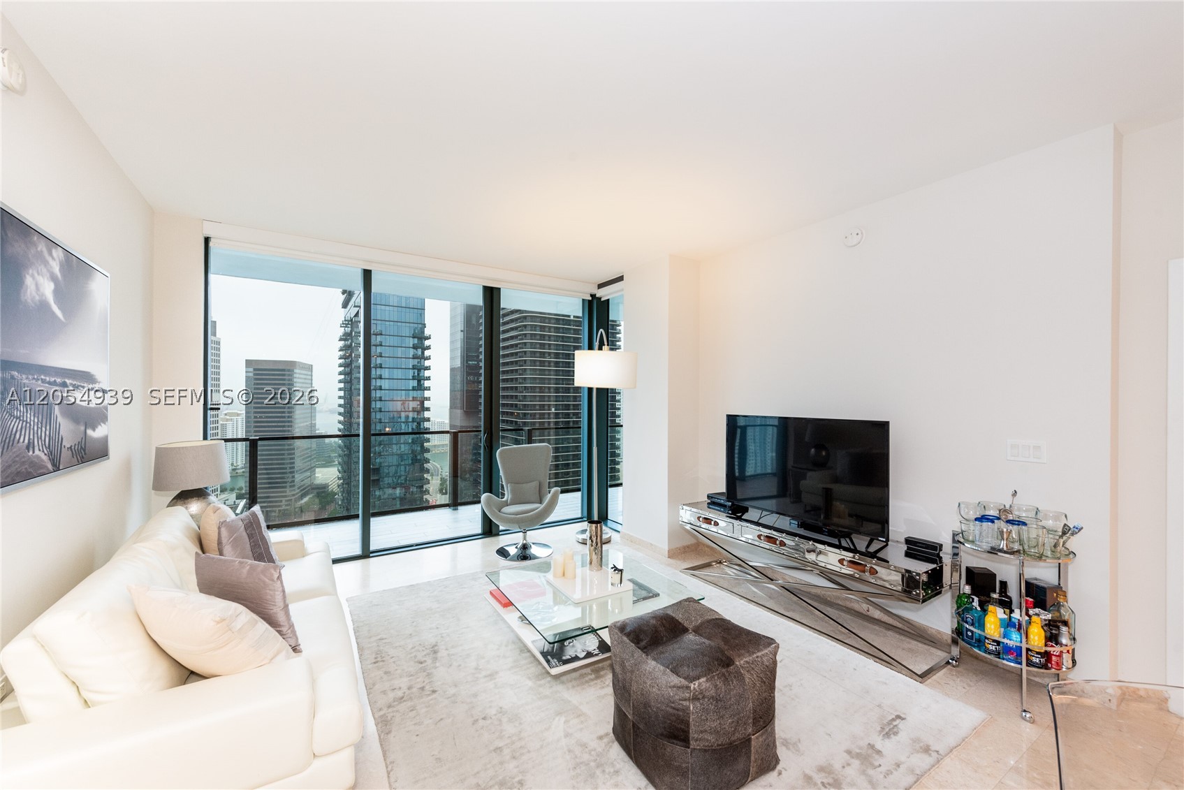 88 SW 7th St #3005