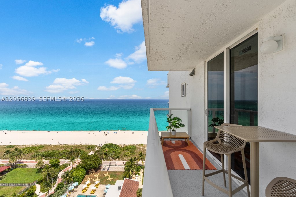 2457 Collins Ave #1603 Miami Beach, FL 33140