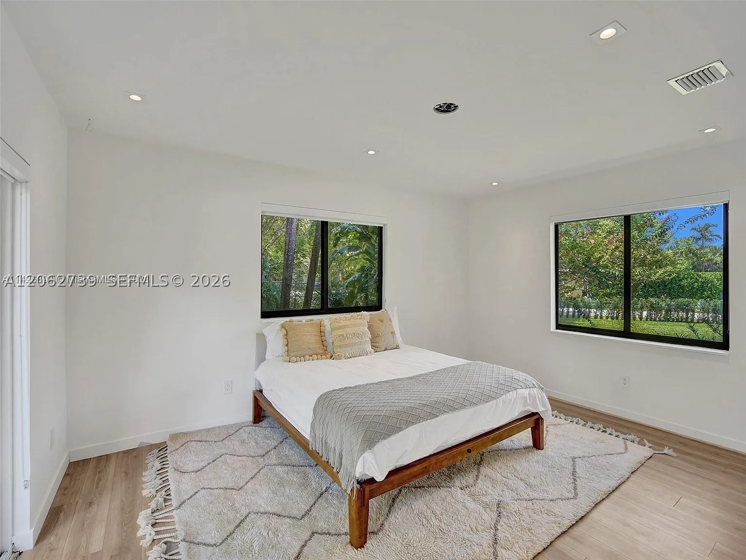 5705 SW 60th Ave #NA South Miami, FL 33143
