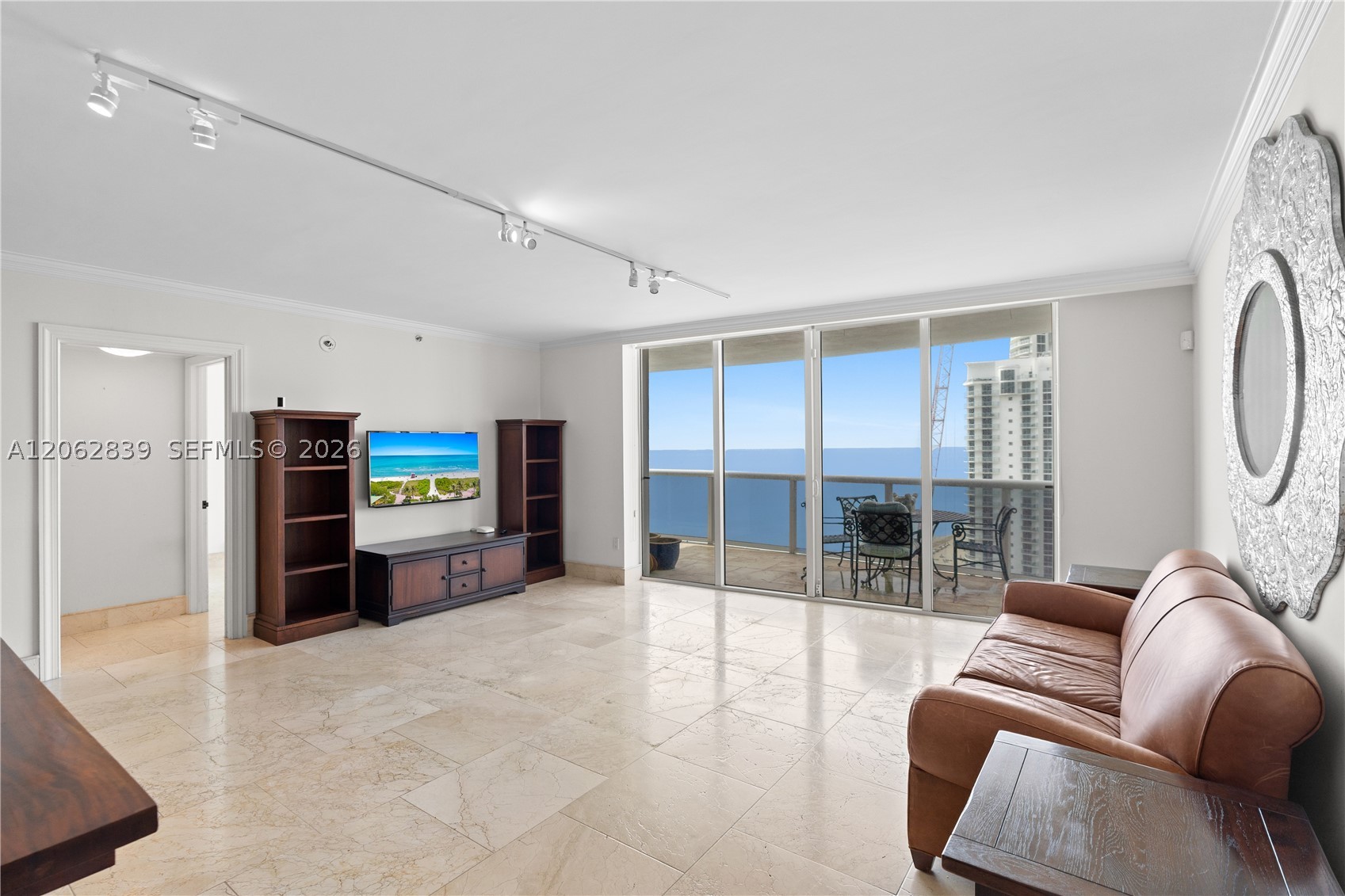 image Ocean Three13