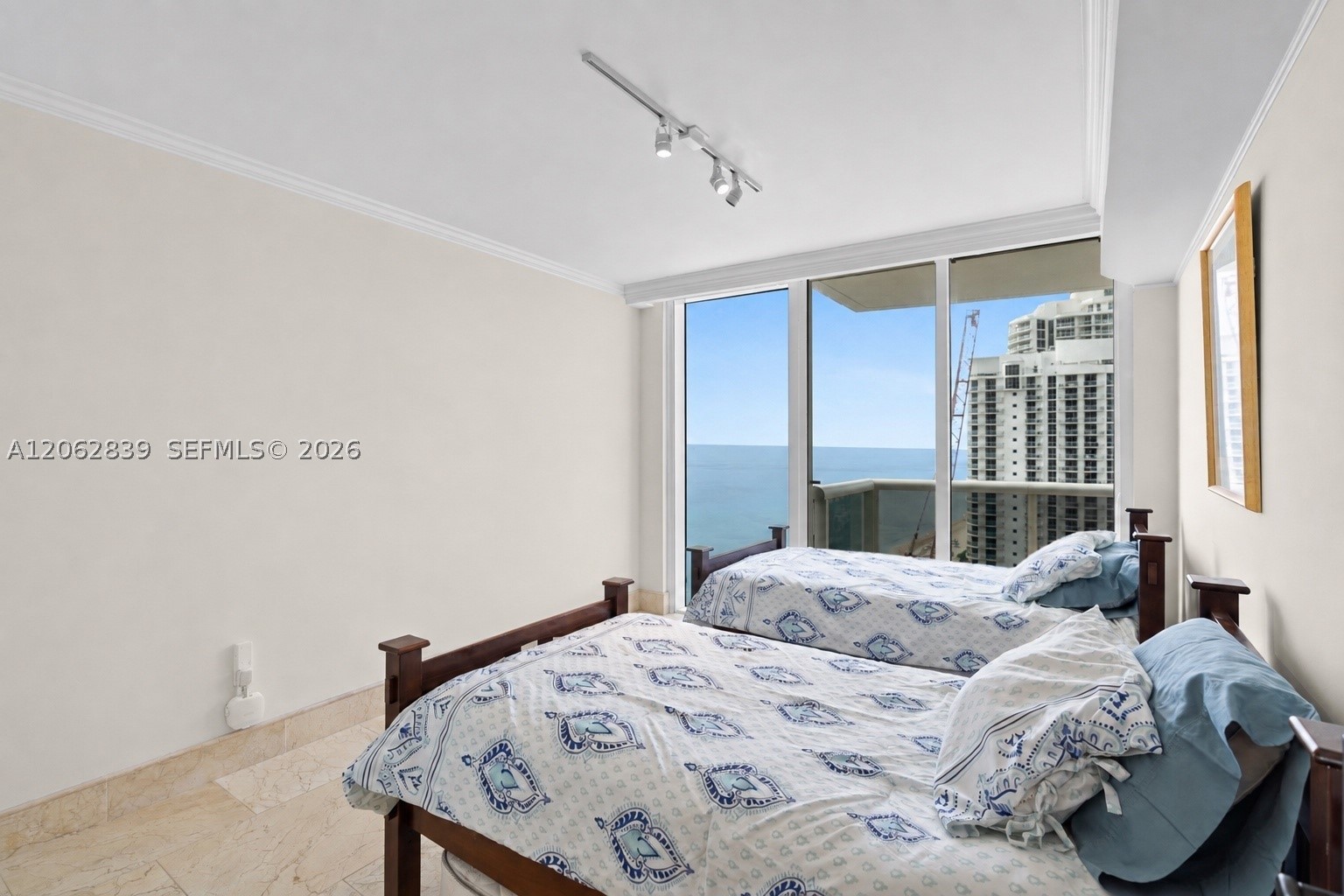 image Ocean Three30