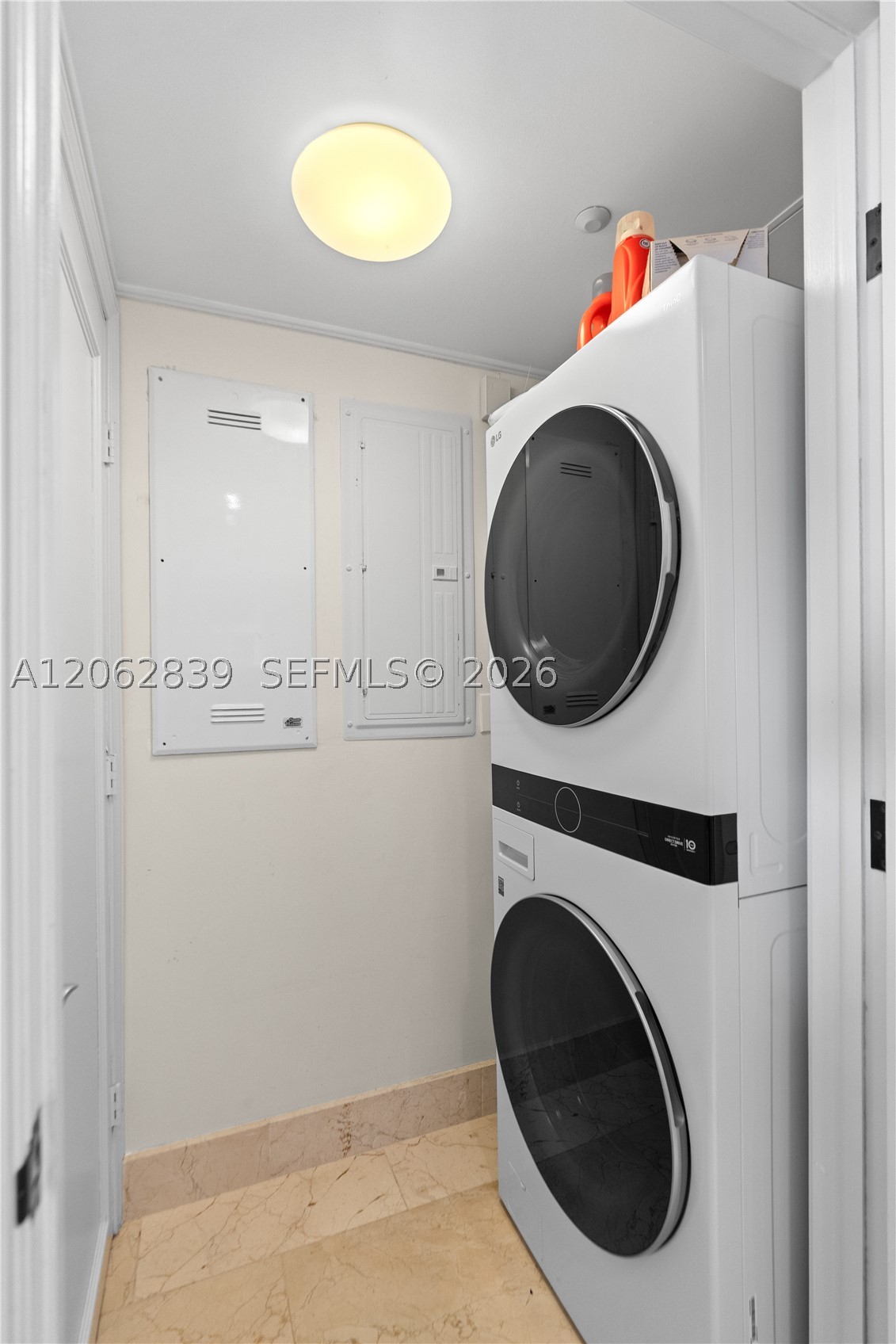 image Ocean Three42