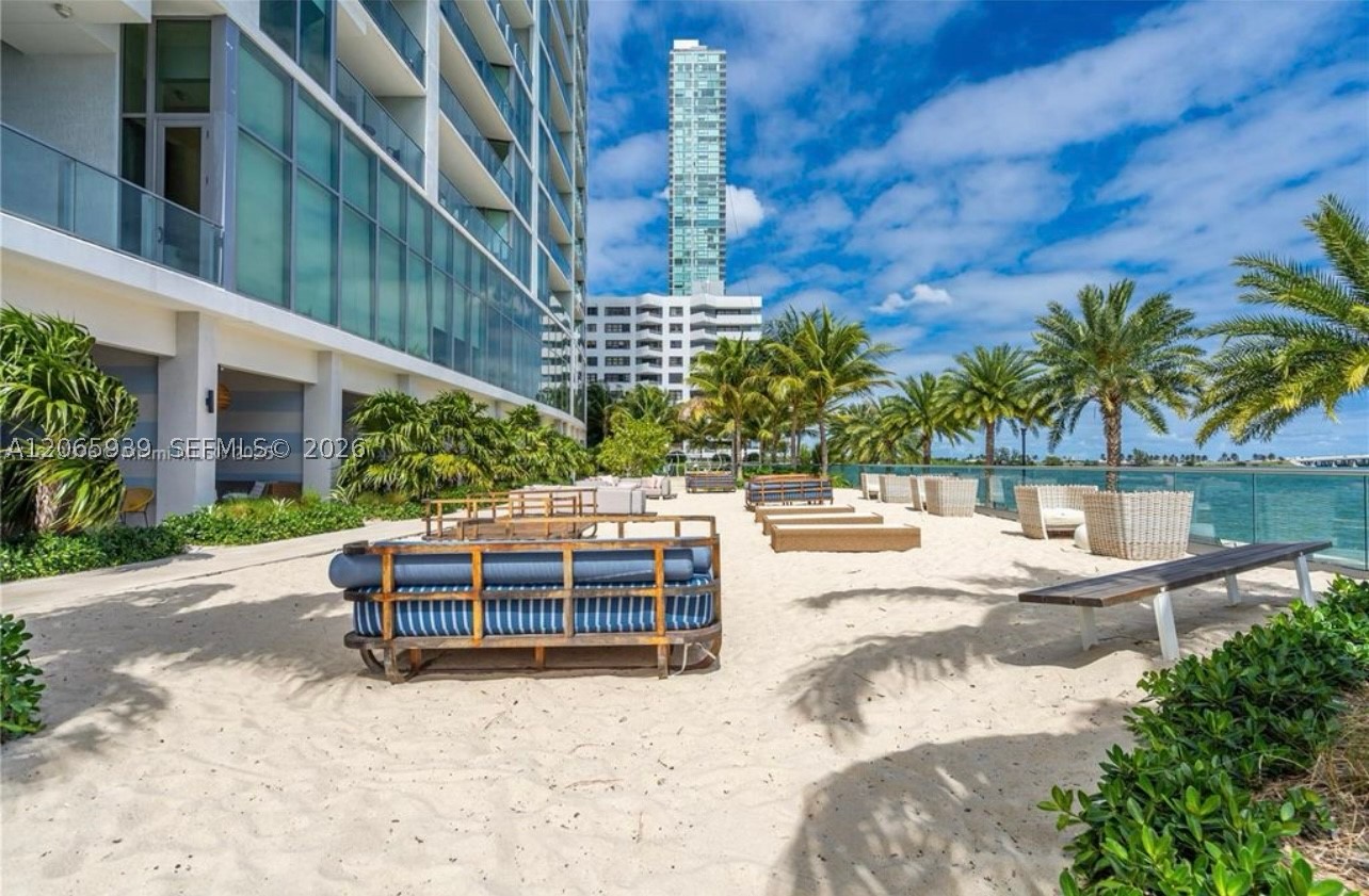 image Biscayne Beach3