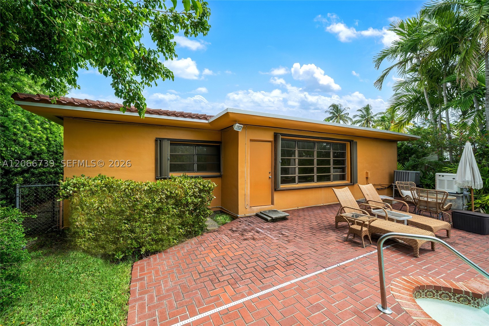 1860 Cleveland Rd Miami Beach, FL 33141