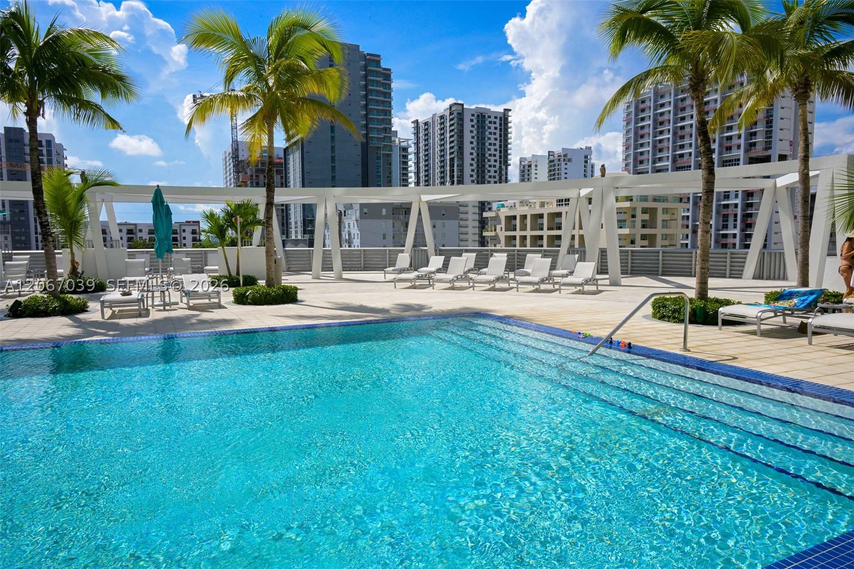 image Axis on Brickell North24