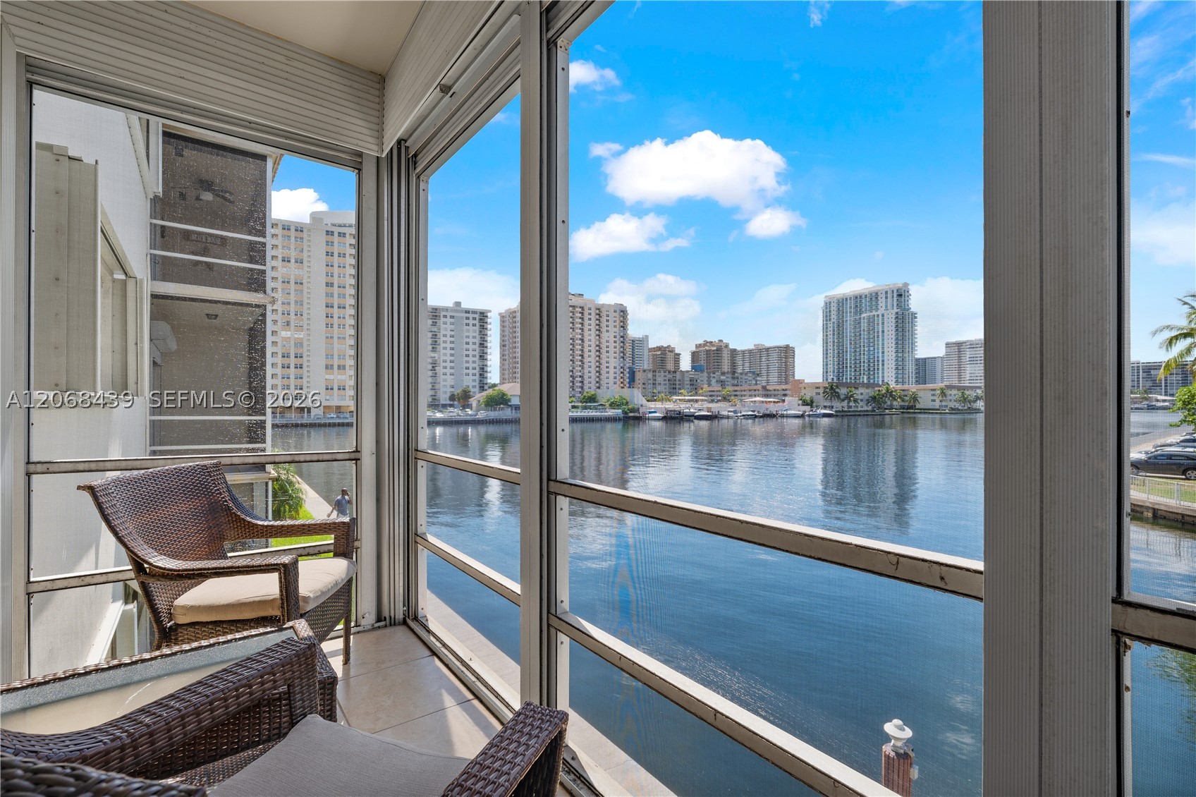 2600 Diana Dr #208