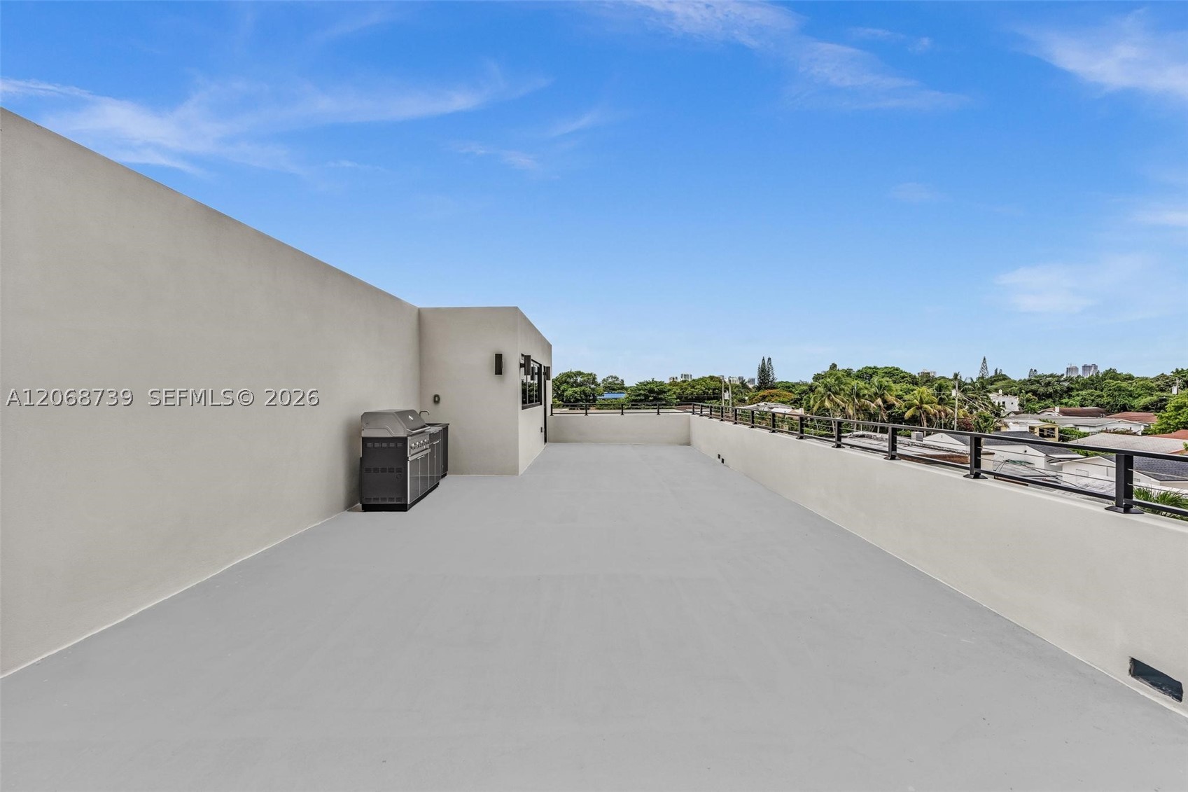 2222 SW 14th St #right Miami, FL 33145