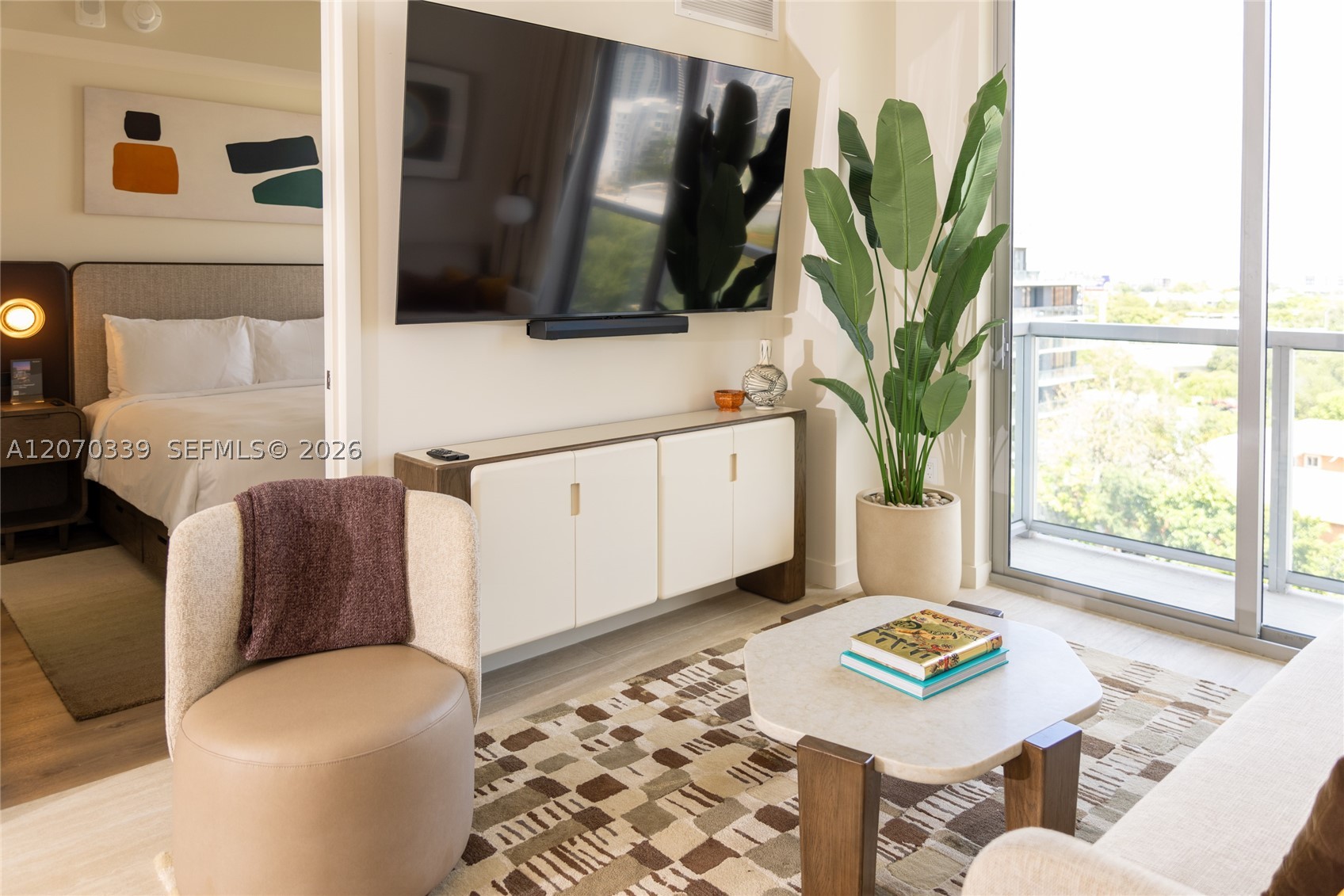 1611 SW 2nd Ave #709 Miami, FL 33129