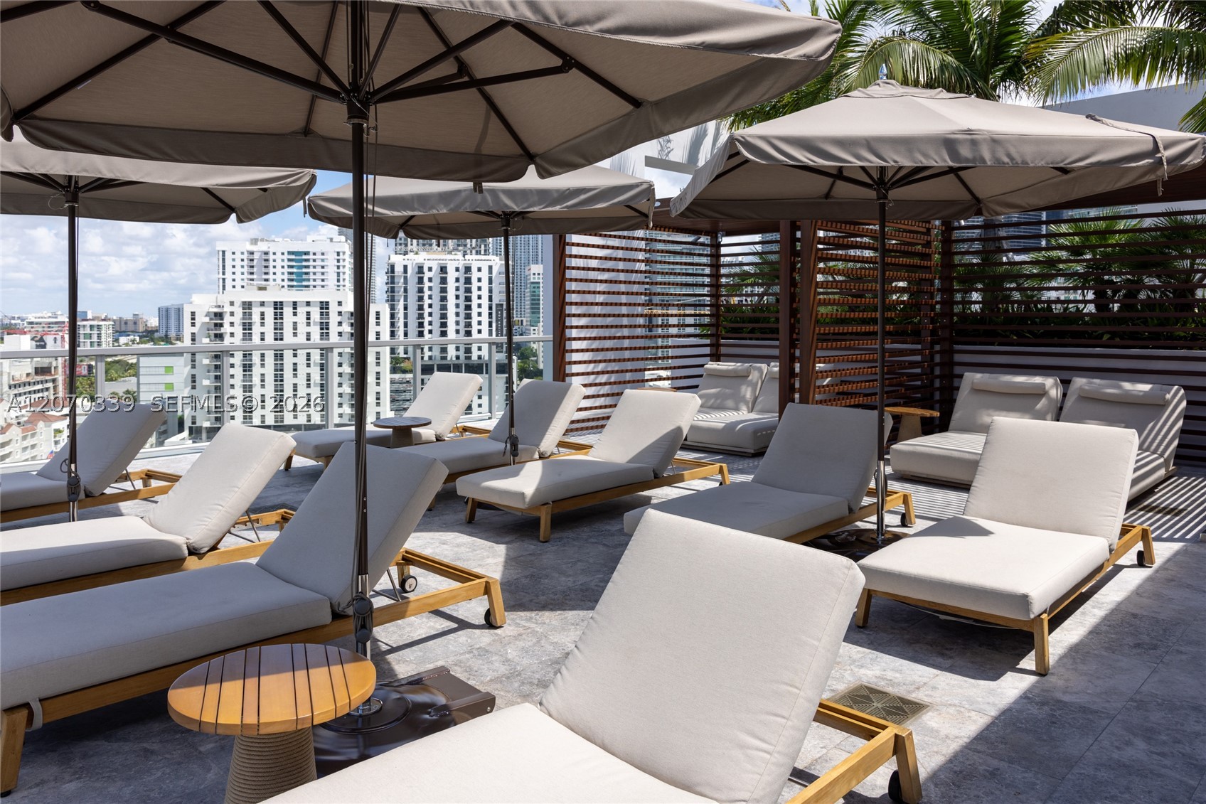 1611 SW 2nd Ave #709 Miami, FL 33129