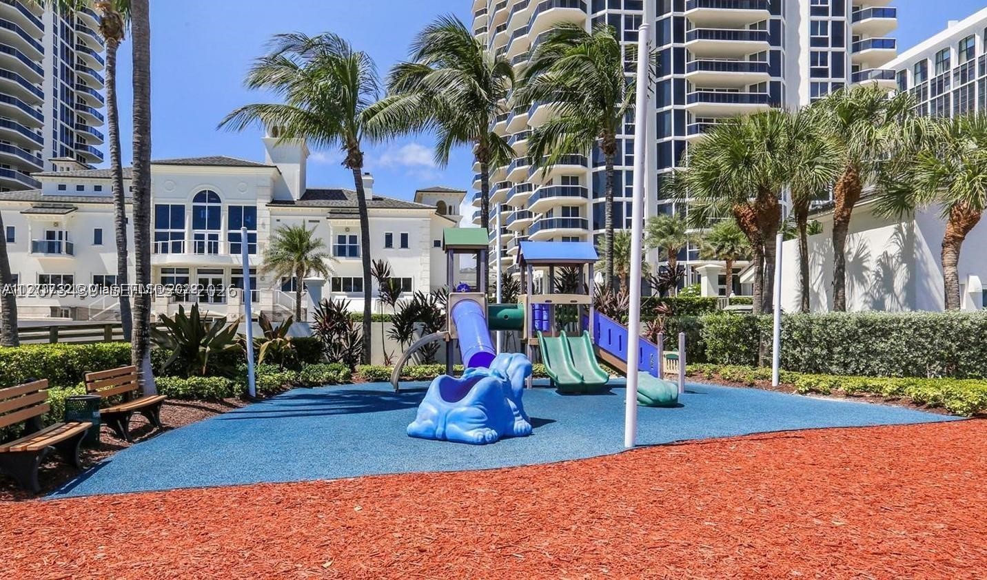 4779 Collins Ave #3708 Miami Beach, FL 33140