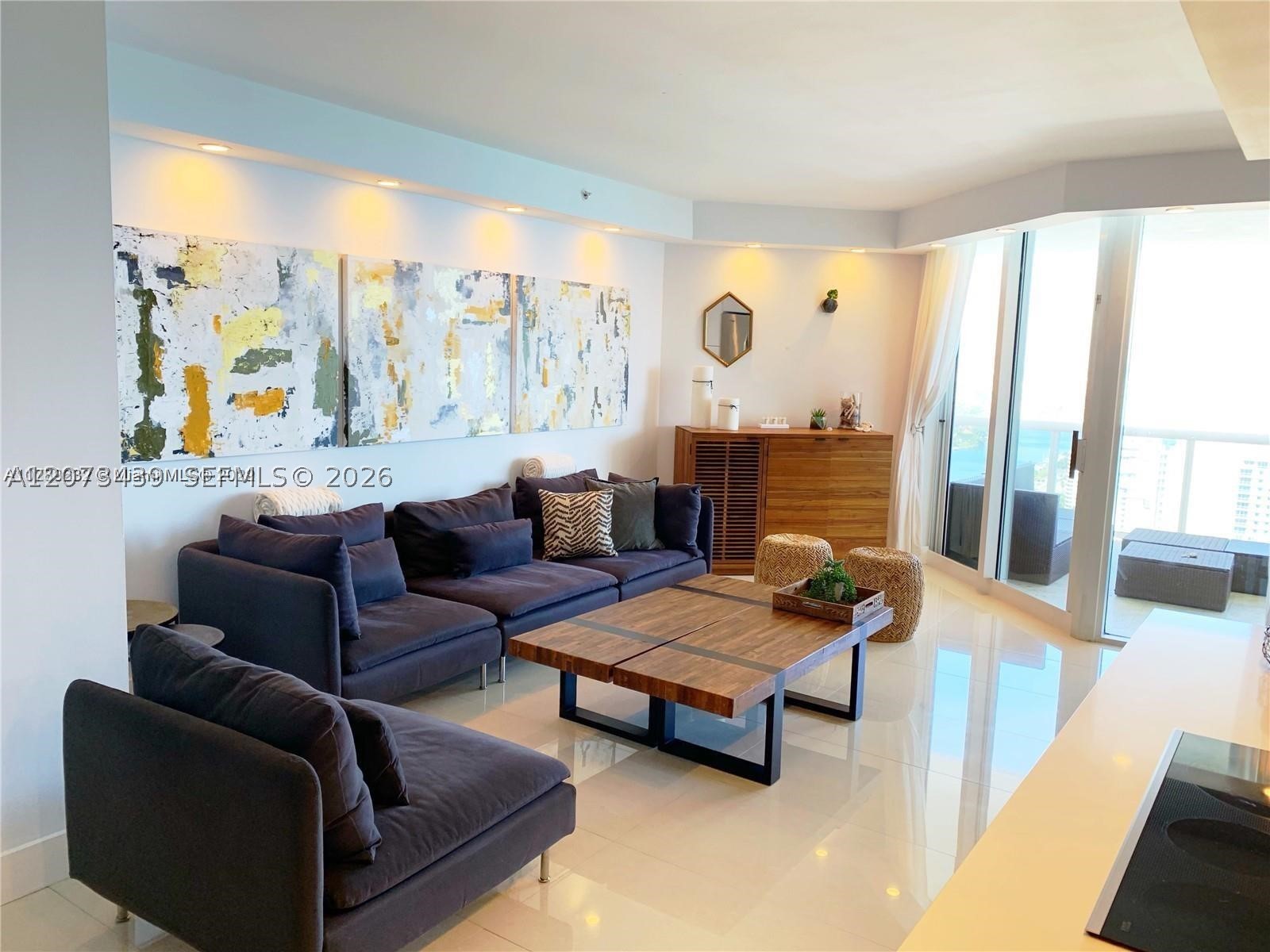 4779 Collins Ave #3708 Miami Beach, FL 33140