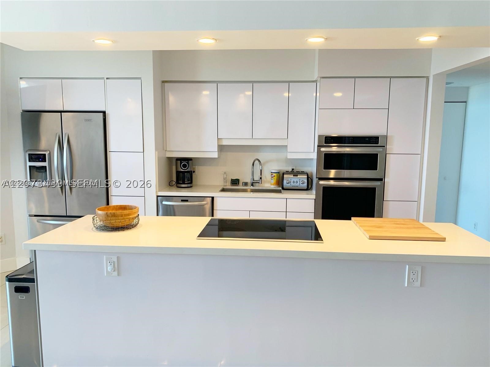 4779 Collins Ave #3708 Miami Beach, FL 33140