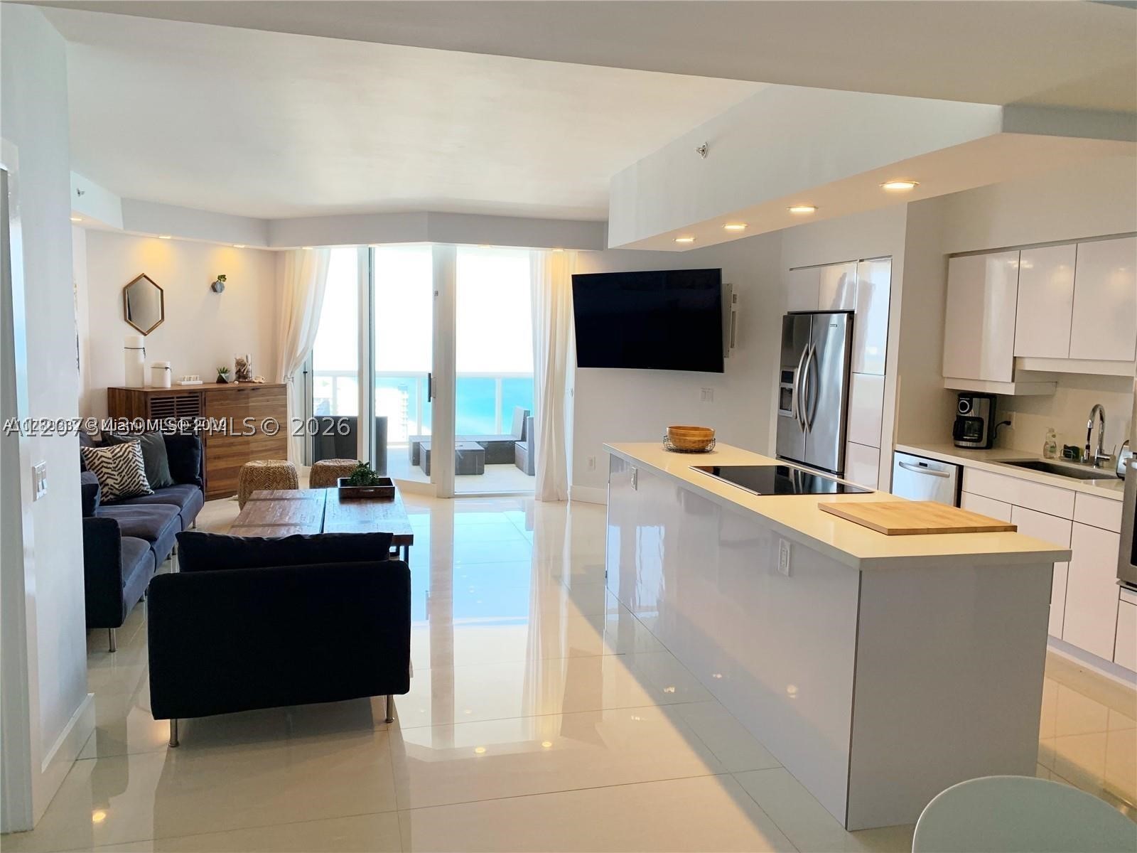 4779 Collins Ave #3708 Miami Beach, FL 33140