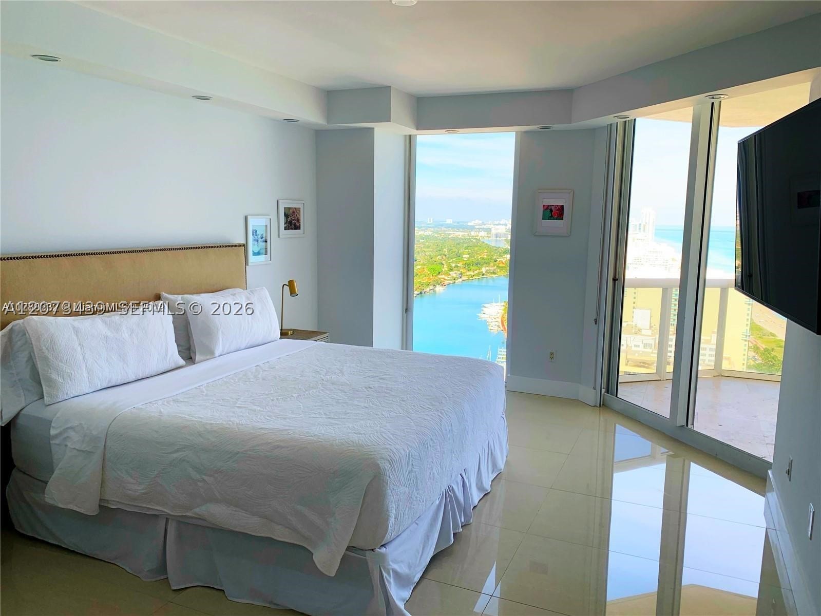 4779 Collins Ave #3708 Miami Beach, FL 33140