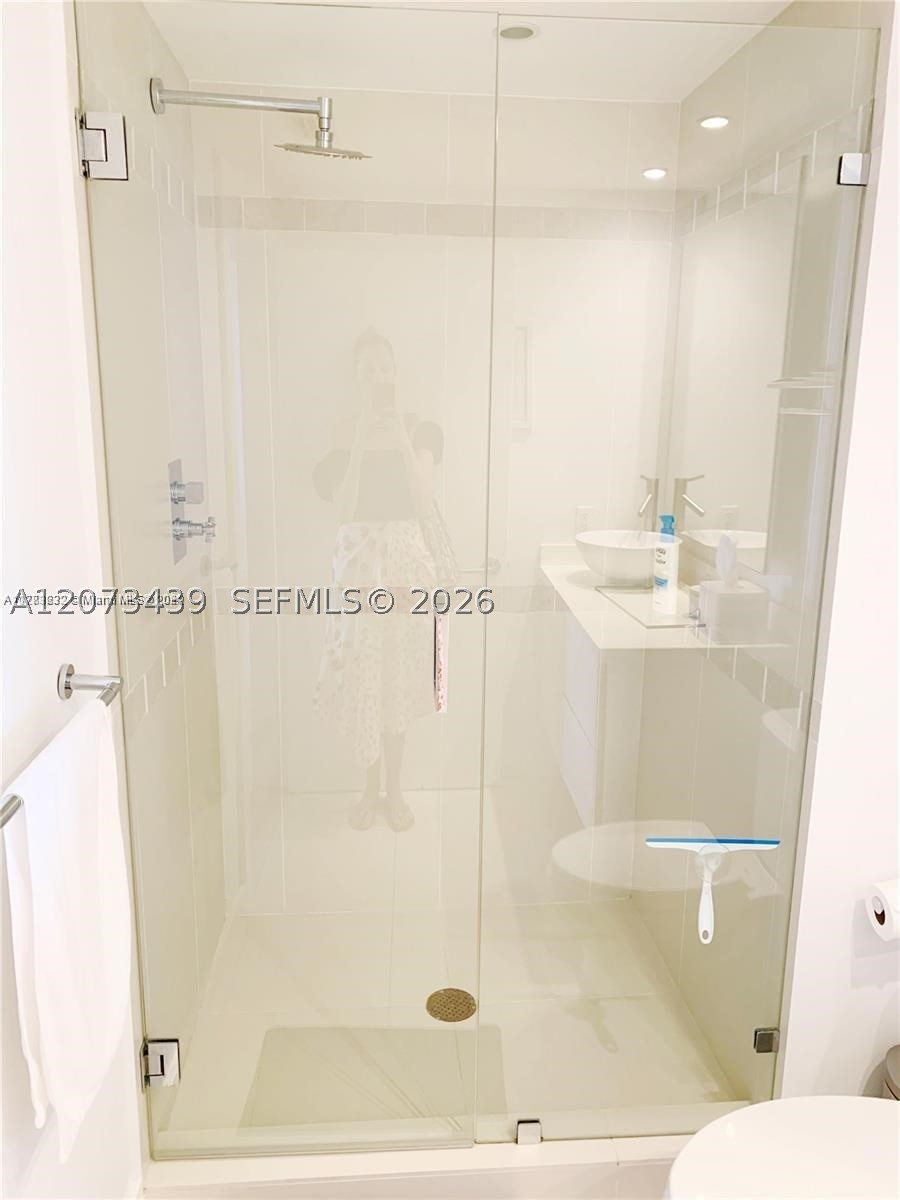 4779 Collins Ave #3708 Miami Beach, FL 33140