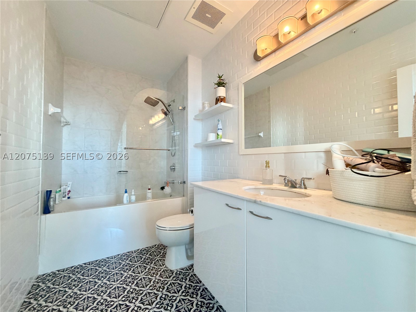 image The Loft 220