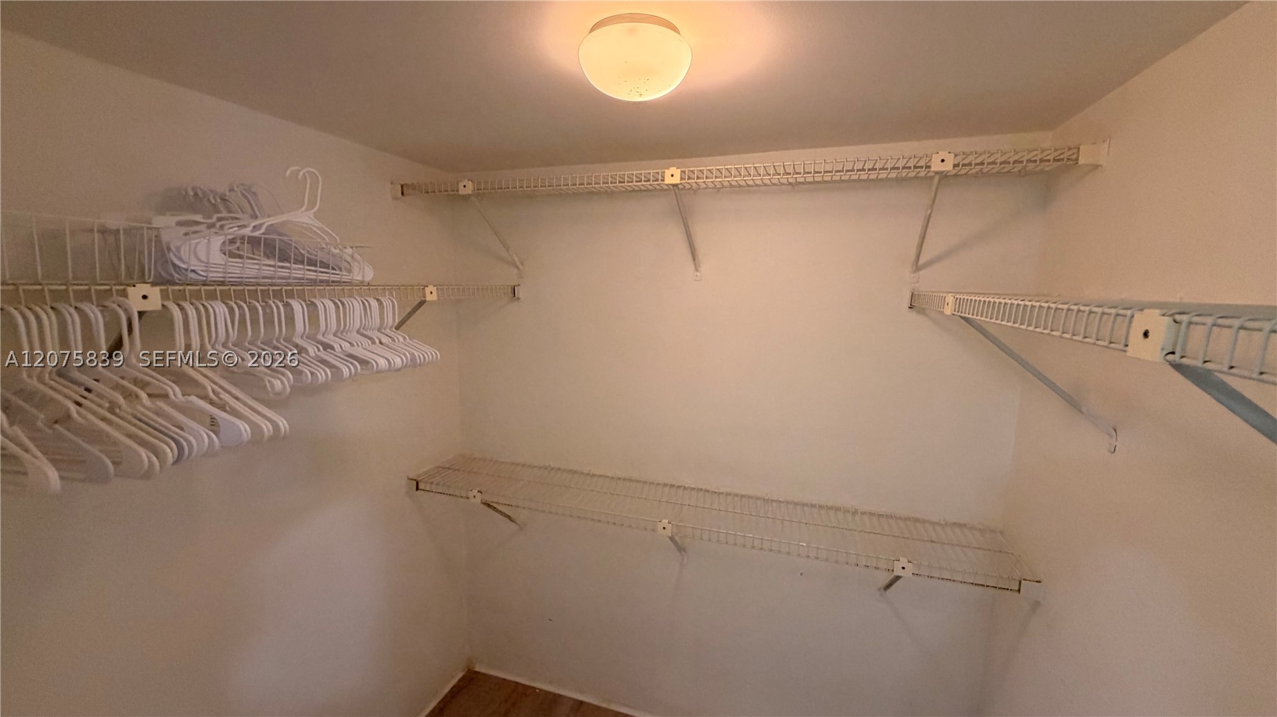 image Arlen House East8