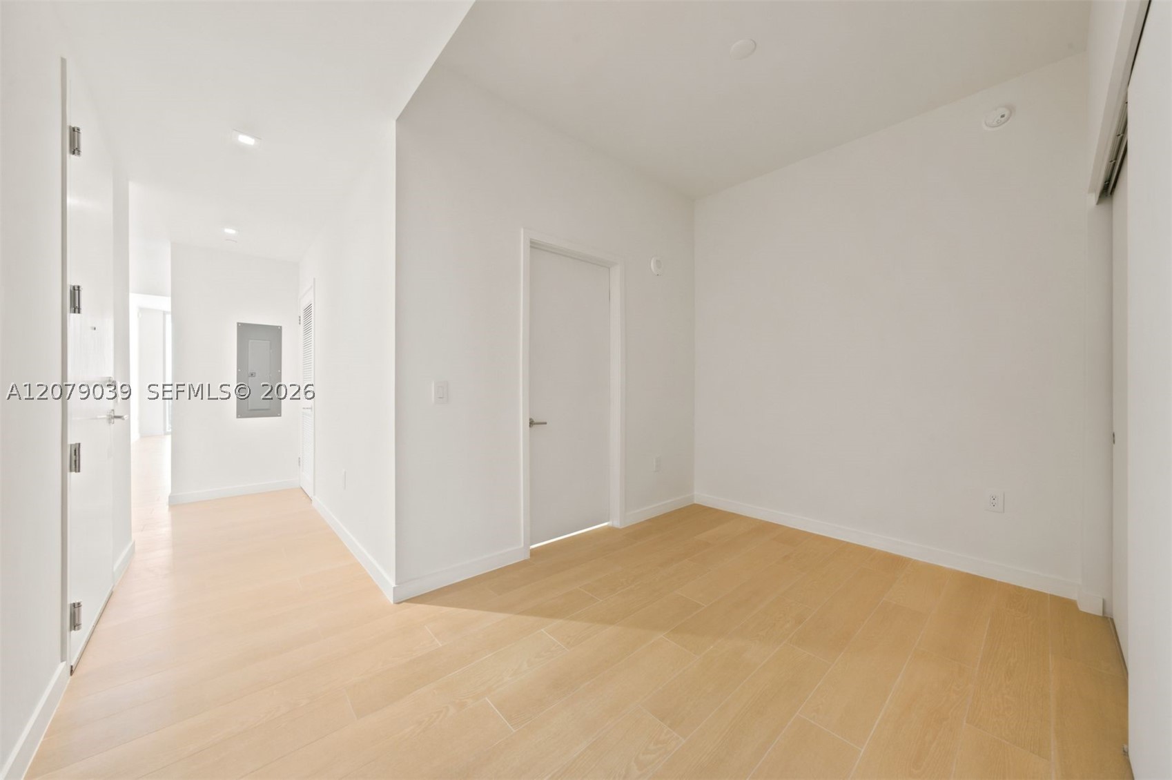1400 Biscayne Blvd #1205 Miami, FL 33132