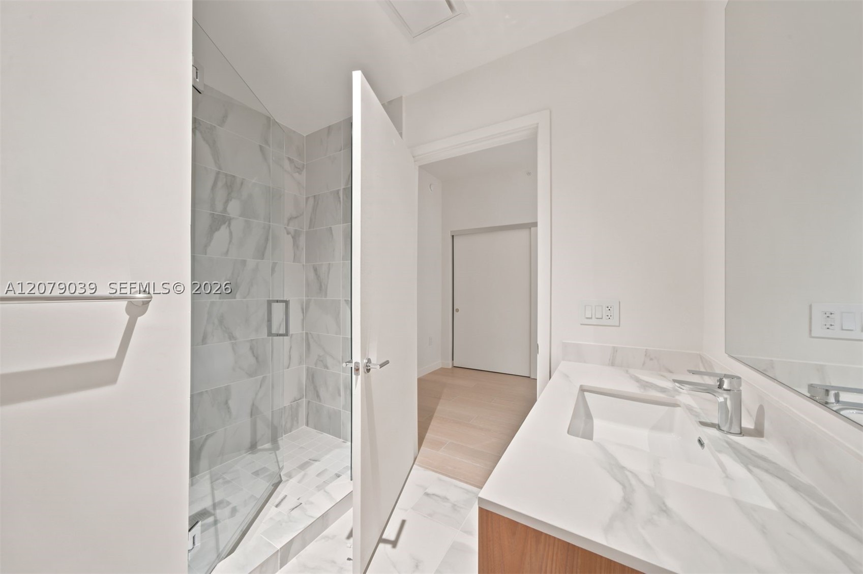 1400 Biscayne Blvd #1205 Miami, FL 33132