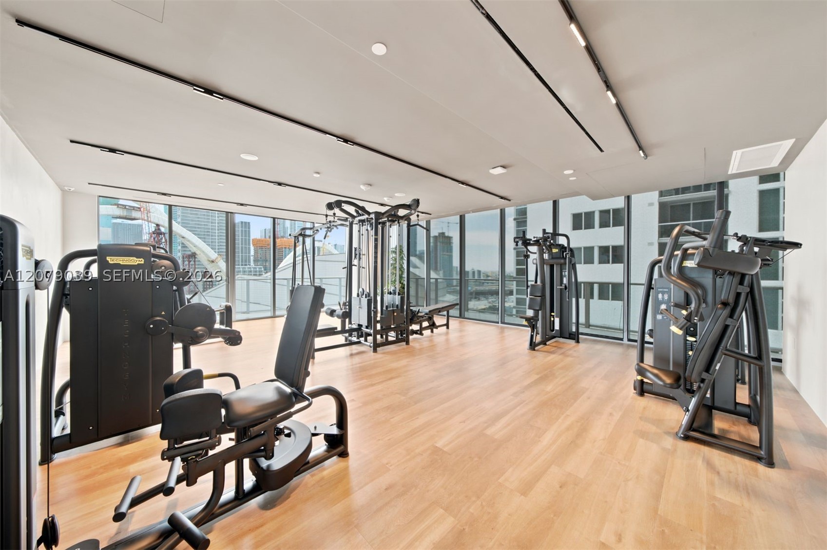 1400 Biscayne Blvd #1205 Miami, FL 33132