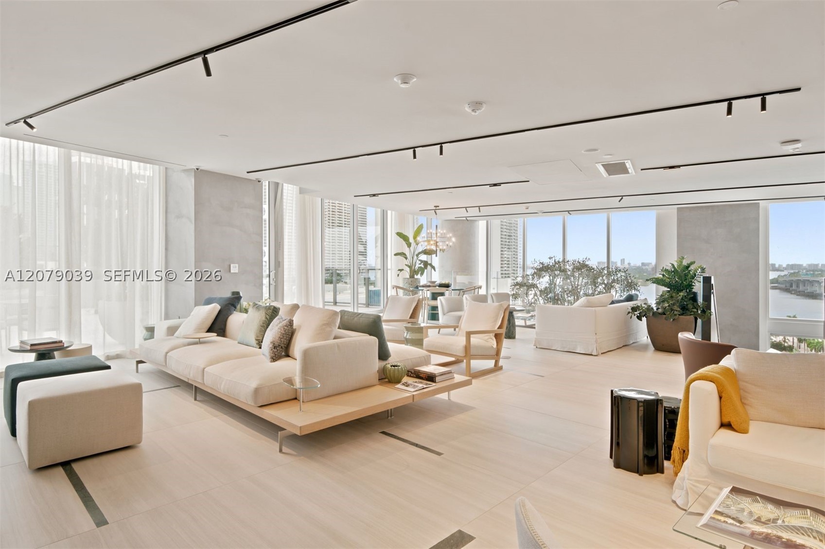 1400 Biscayne Blvd #1205 Miami, FL 33132