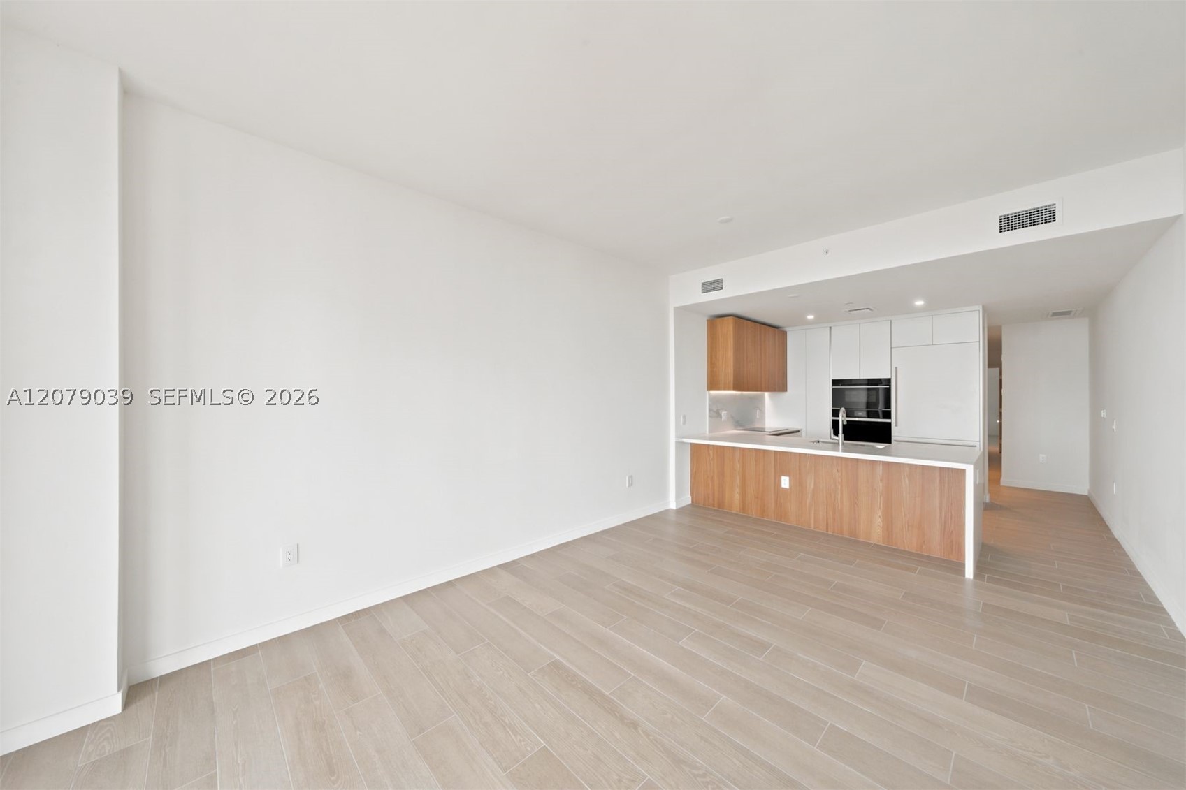 1400 Biscayne Blvd #1205 Miami, FL 33132