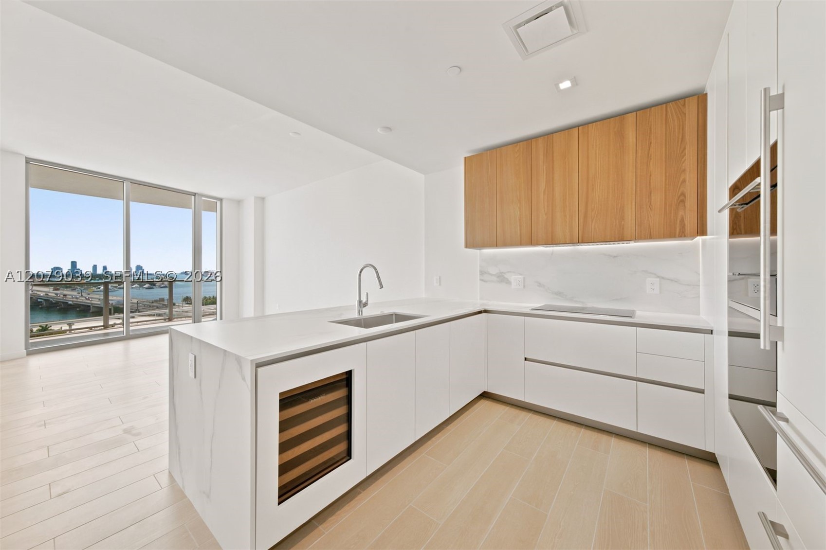 1400 Biscayne Blvd #1205 Miami, FL 33132
