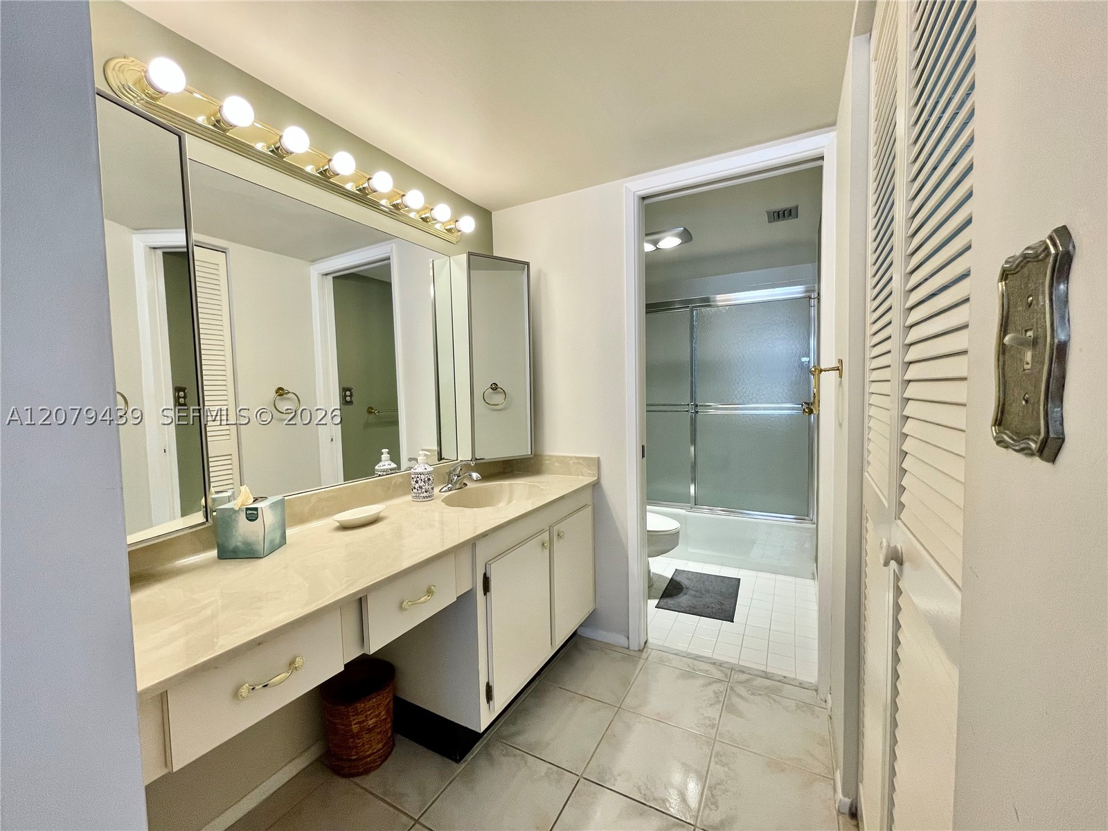 image Brickell Place II10