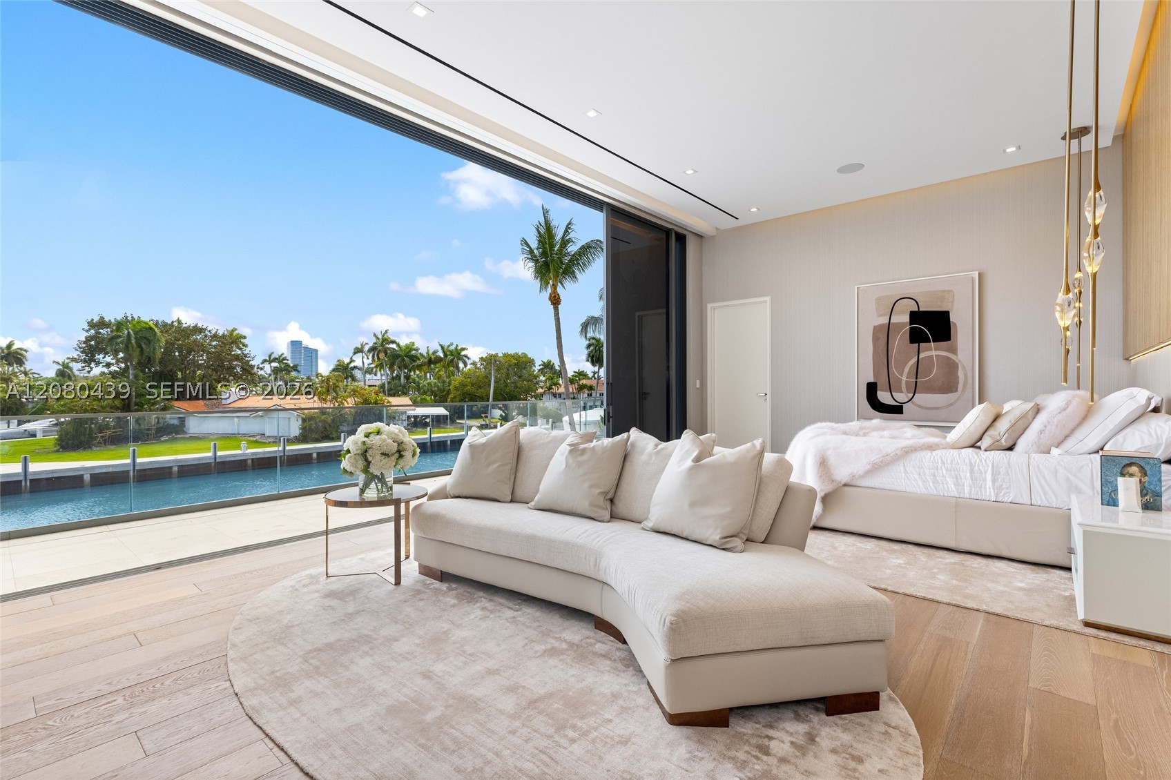 2560 Del Lago Dr Fort Lauderdale, FL 33316