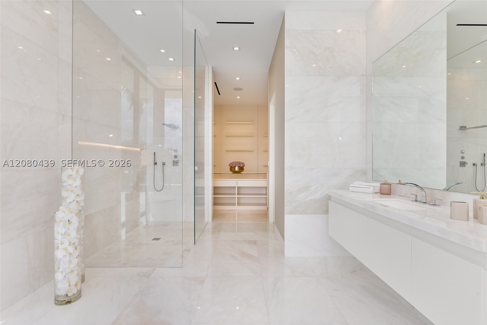 2560 Del Lago Dr Fort Lauderdale, FL 33316