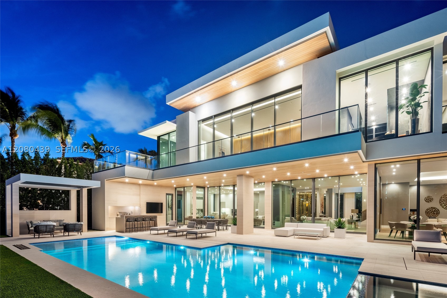 2560 Del Lago Dr Fort Lauderdale, FL 33316