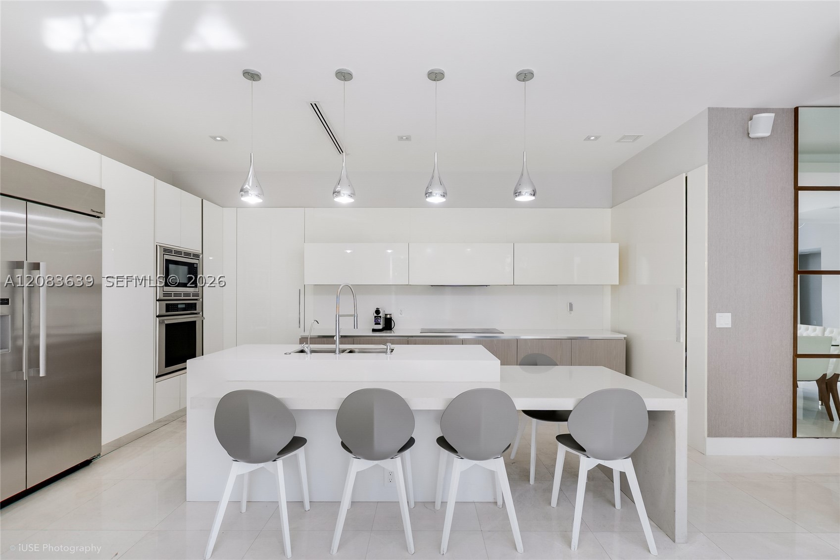 137 W Shore Dr Miami, FL 33133