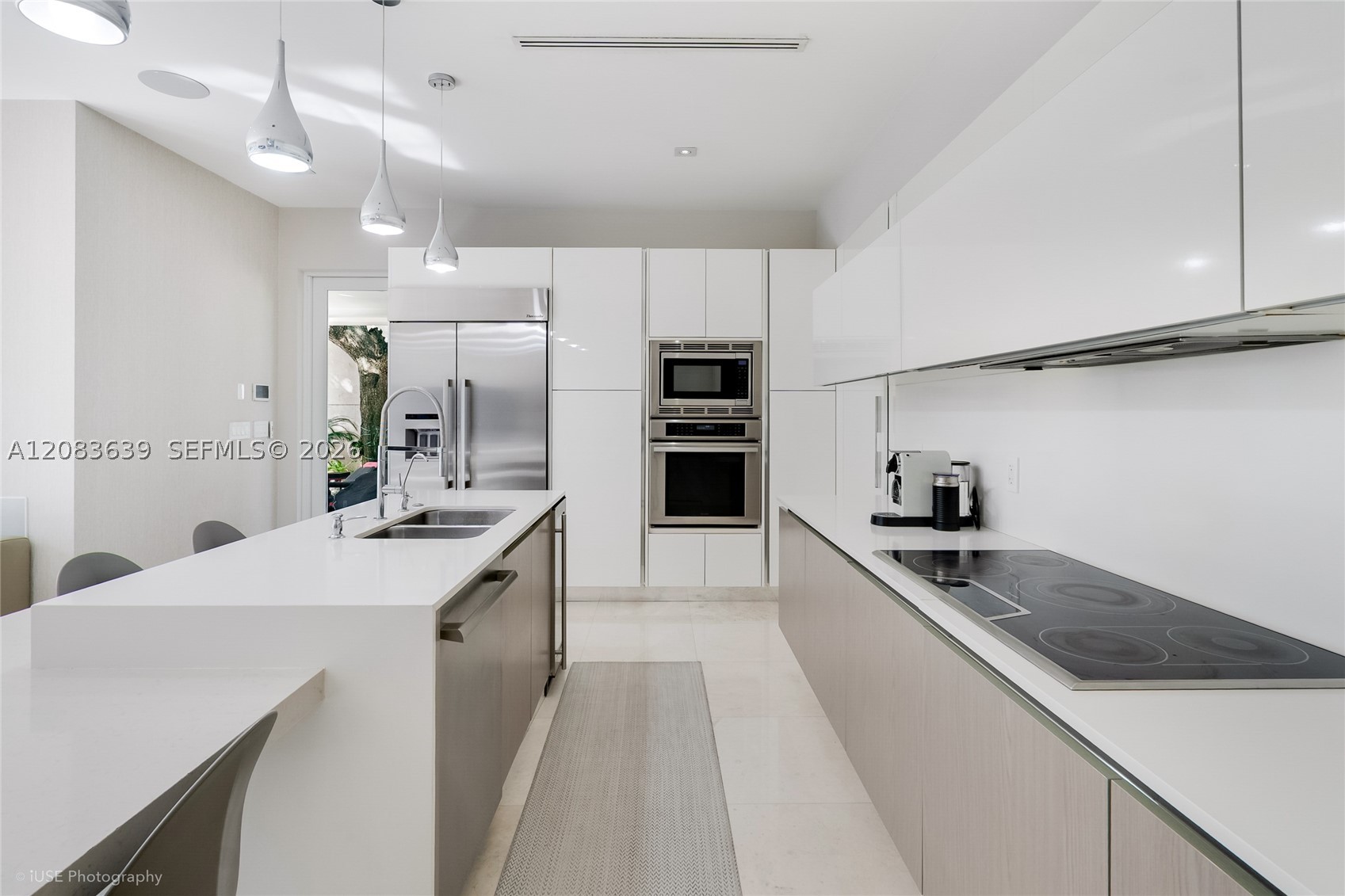 137 W Shore Dr Miami, FL 33133