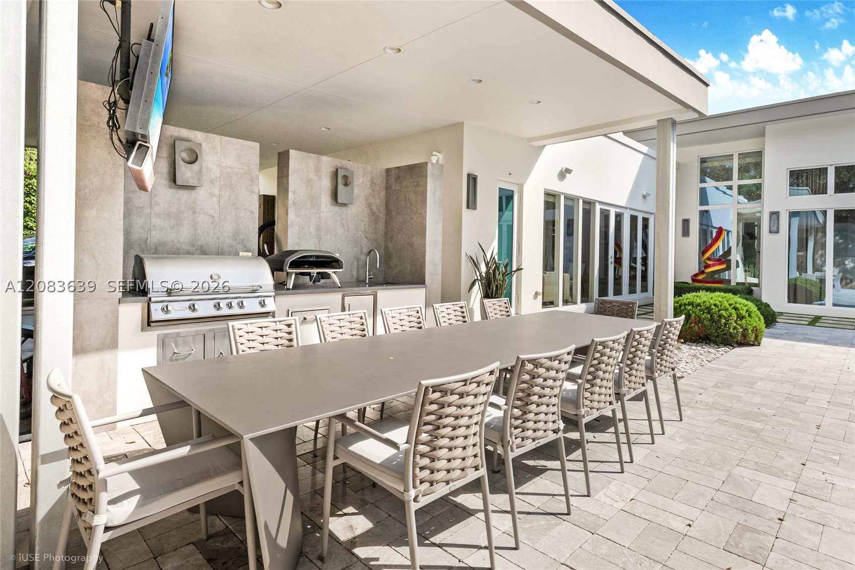 137 W Shore Dr Miami, FL 33133
