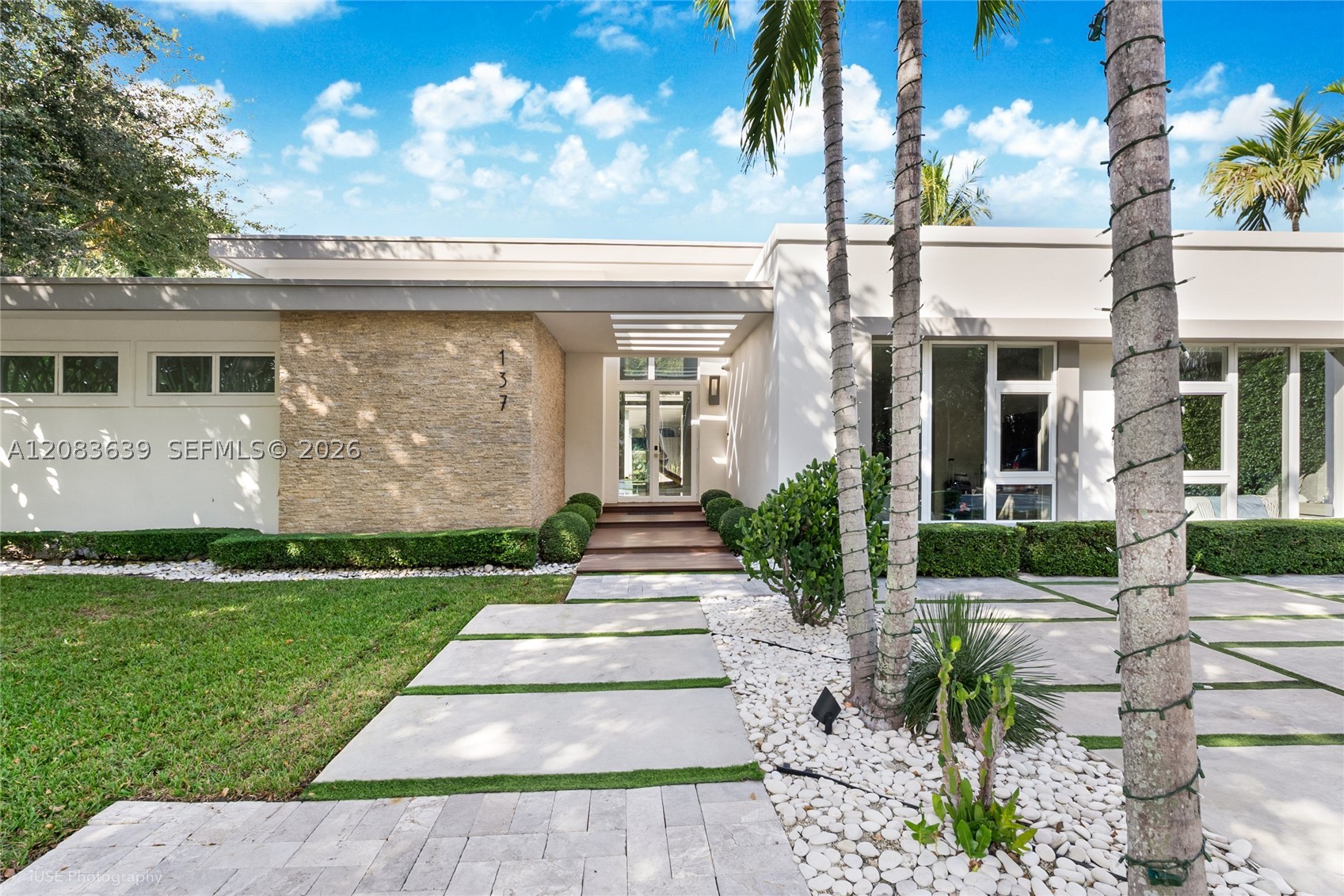 137 W Shore Dr Miami, FL 33133