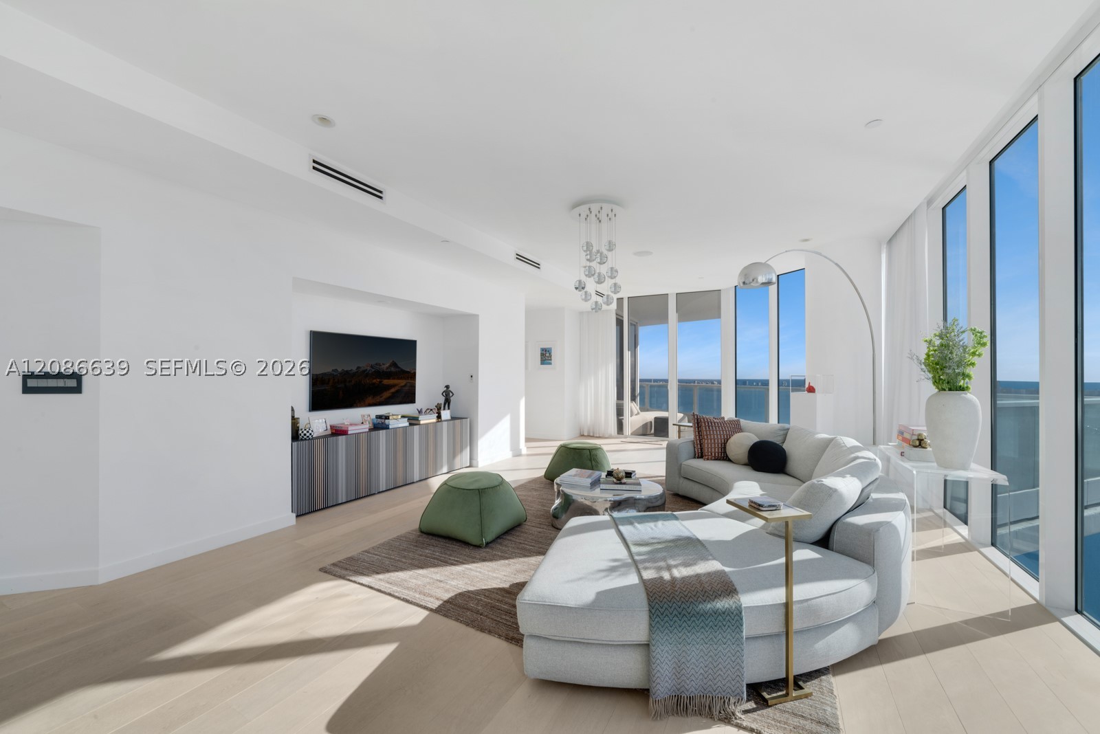 2020 N Bayshore Dr #PH4302 Miami, FL 33137