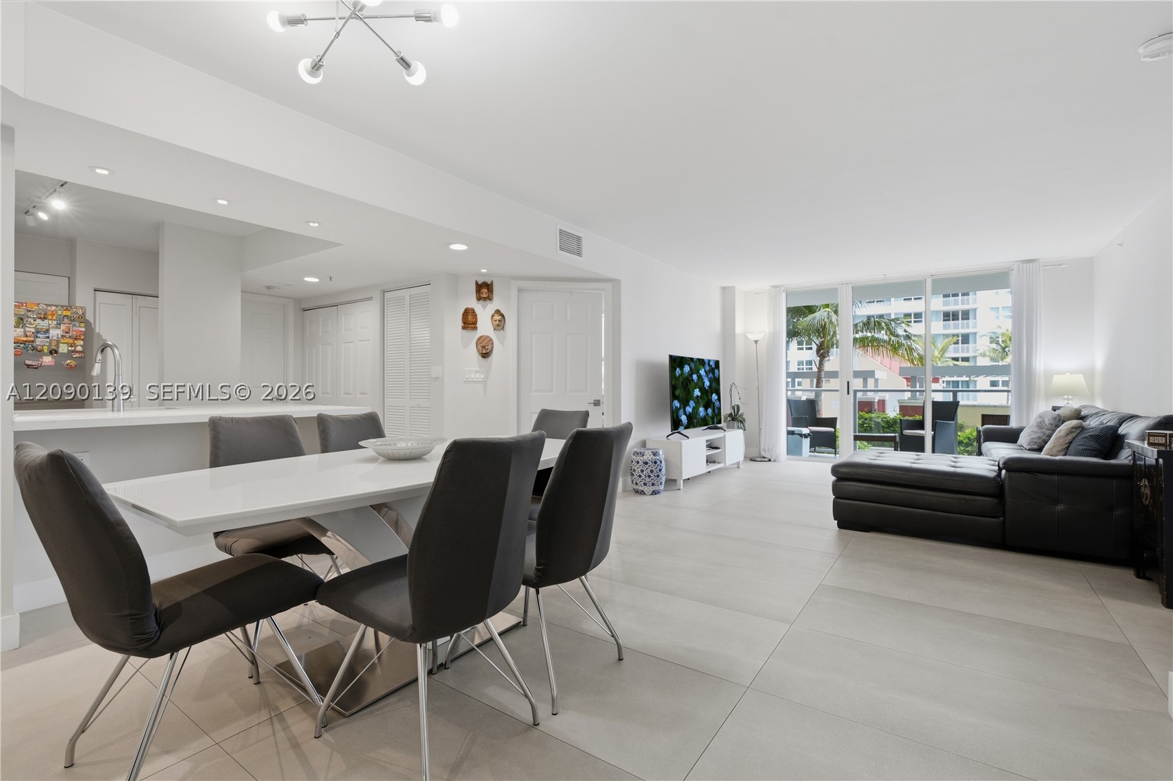 1155 Brickell Bay Dr #704