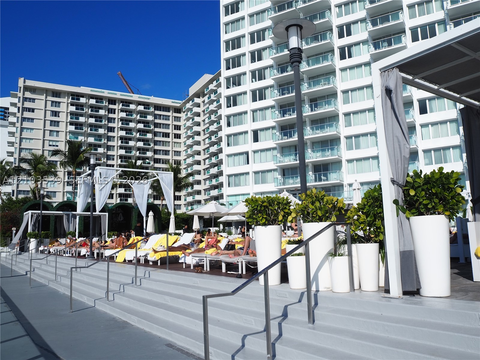 1100 West Ave #1512