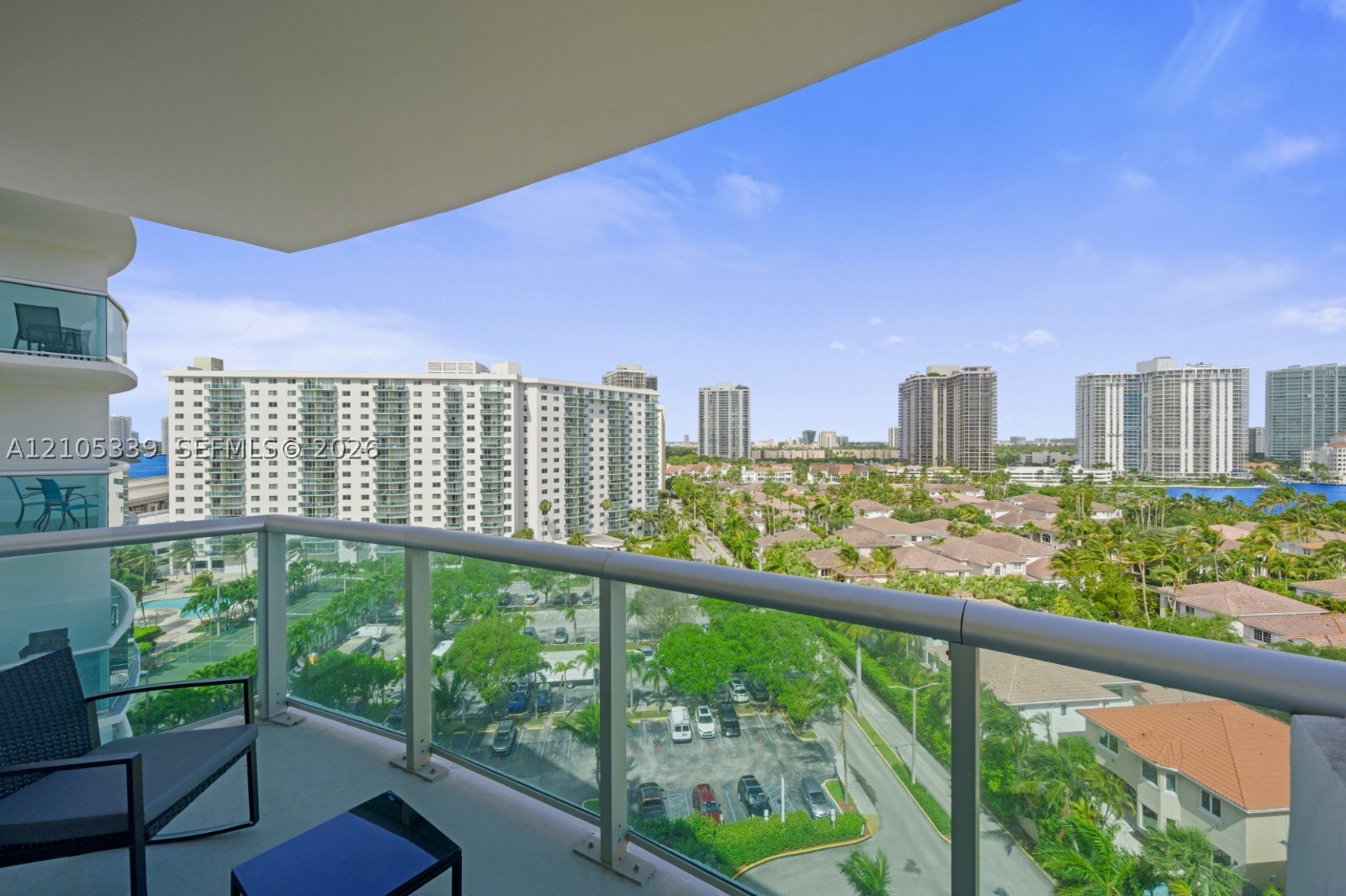 19370 Collins Ave #1122