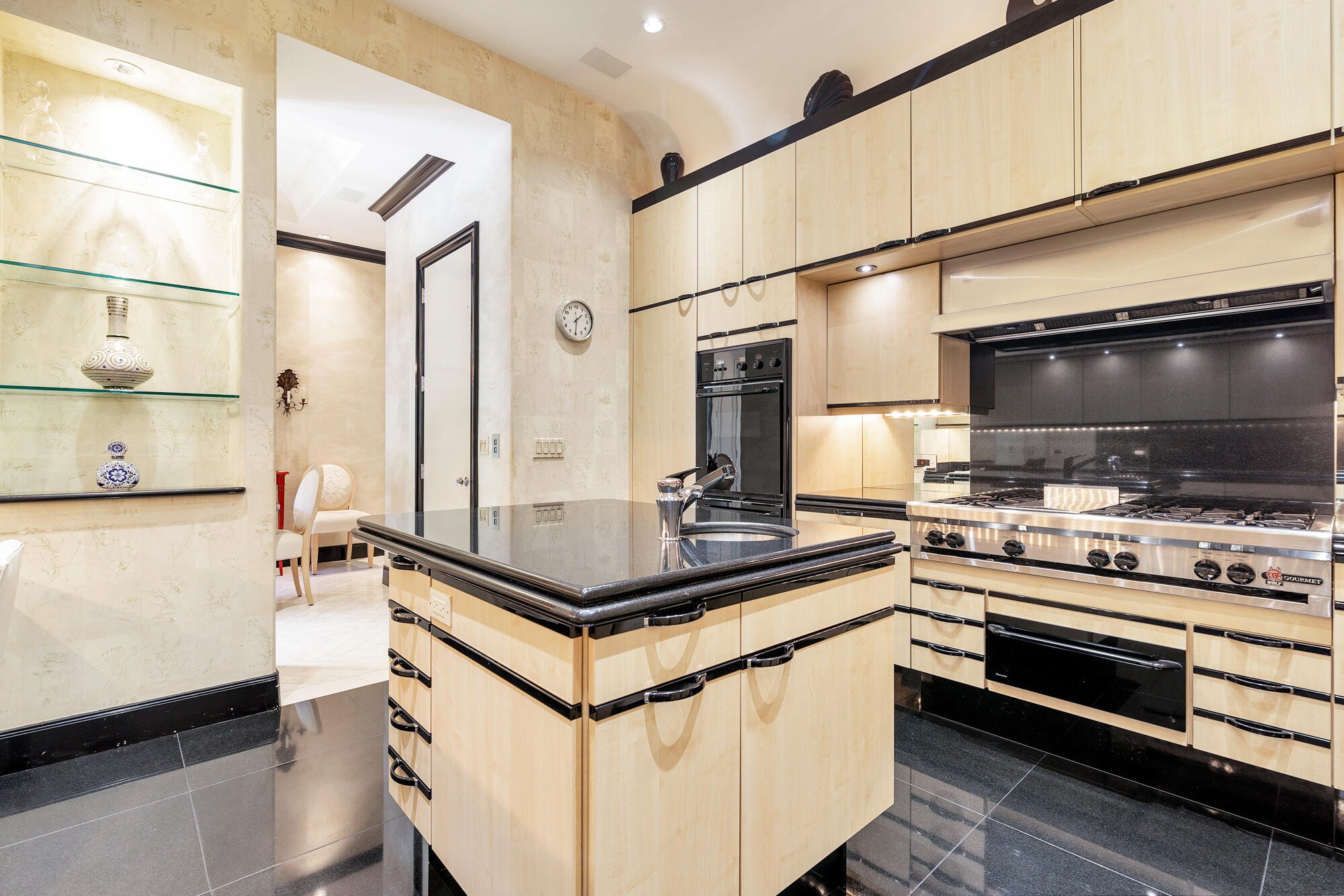 349 Chilean Palm Beach, FL 33480