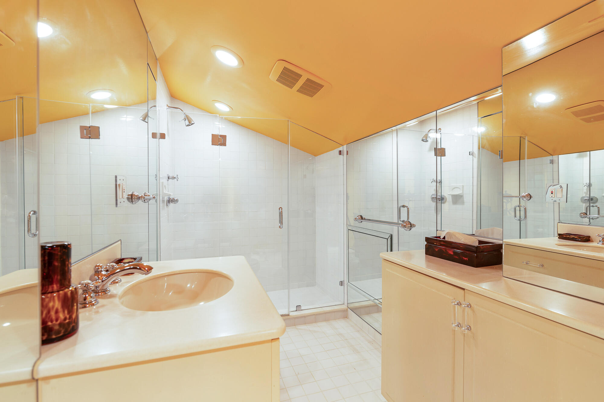 349 Chilean Palm Beach, FL 33480