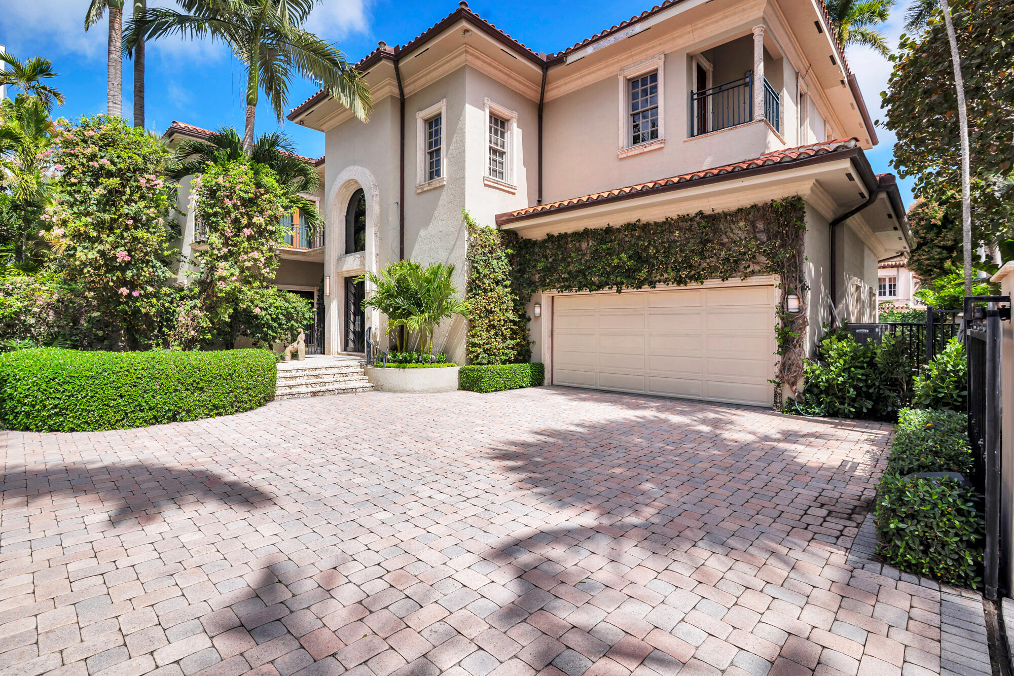 349 Chilean Palm Beach, FL 33480