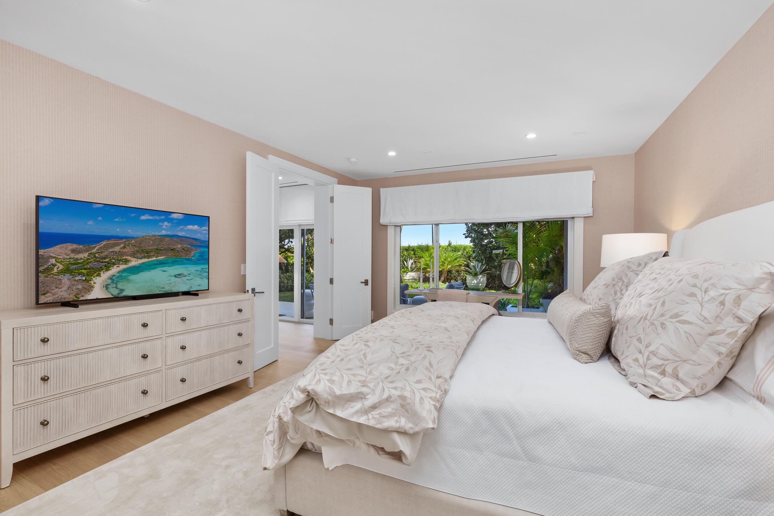 300 S Ocean #1b Palm Beach, FL 33480