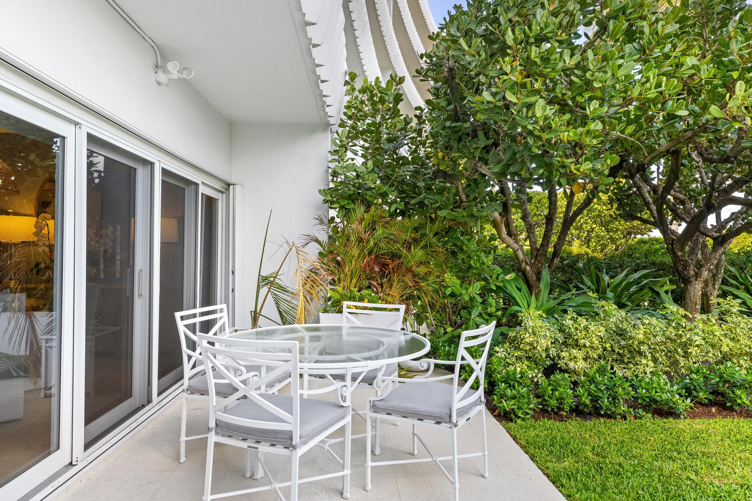 300 S Ocean #1b Palm Beach, FL 33480