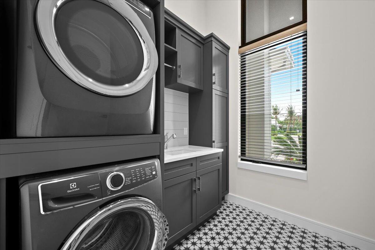 187 Shelter Jupiter, FL 33469