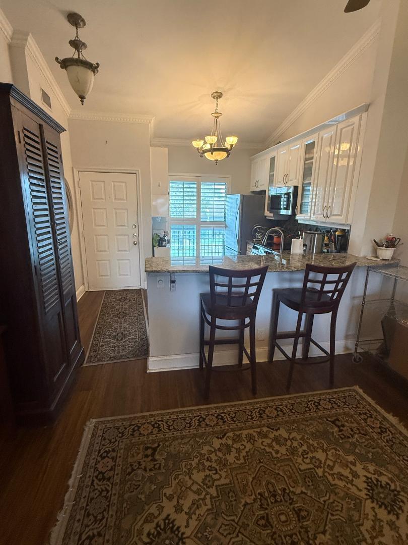 2720 S Oakland Frst #1210